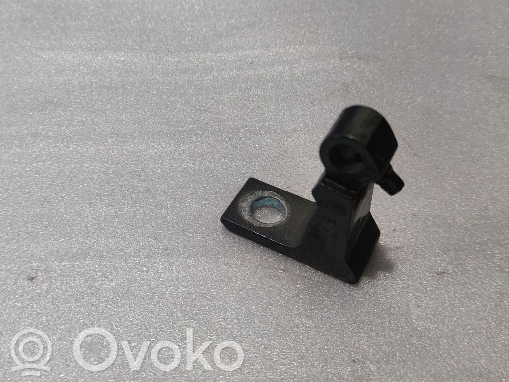 Audi S1 Front door upper hinge 
