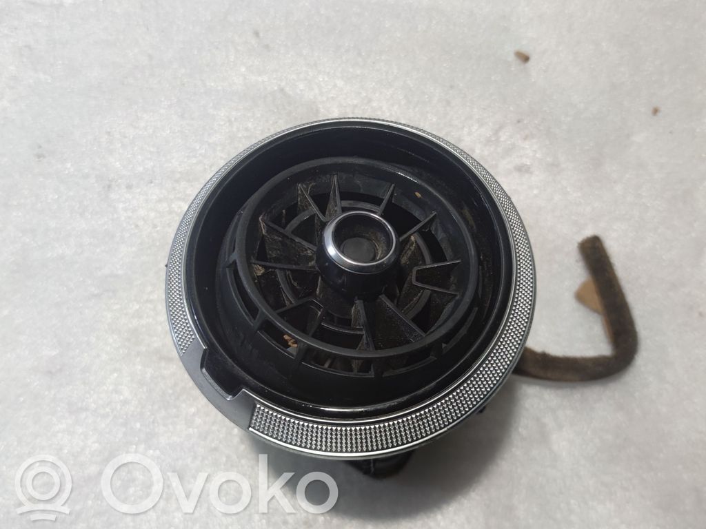 Audi A3 S3 8V Centrinės oro grotelės 