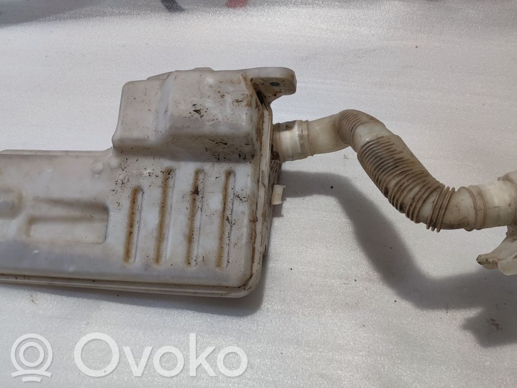 Audi A7 S7 4G Windshield washer fluid reservoir/tank 