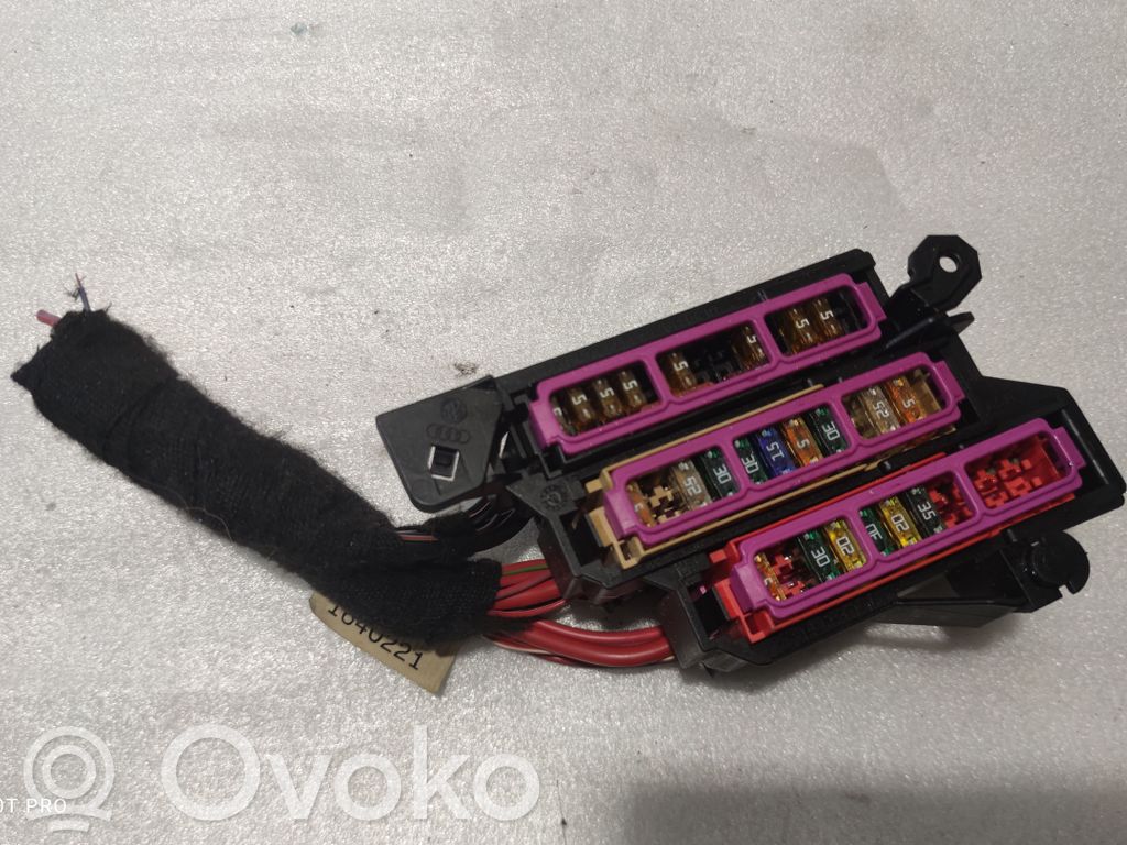 Fuse module   8K0941824B,8K0941824