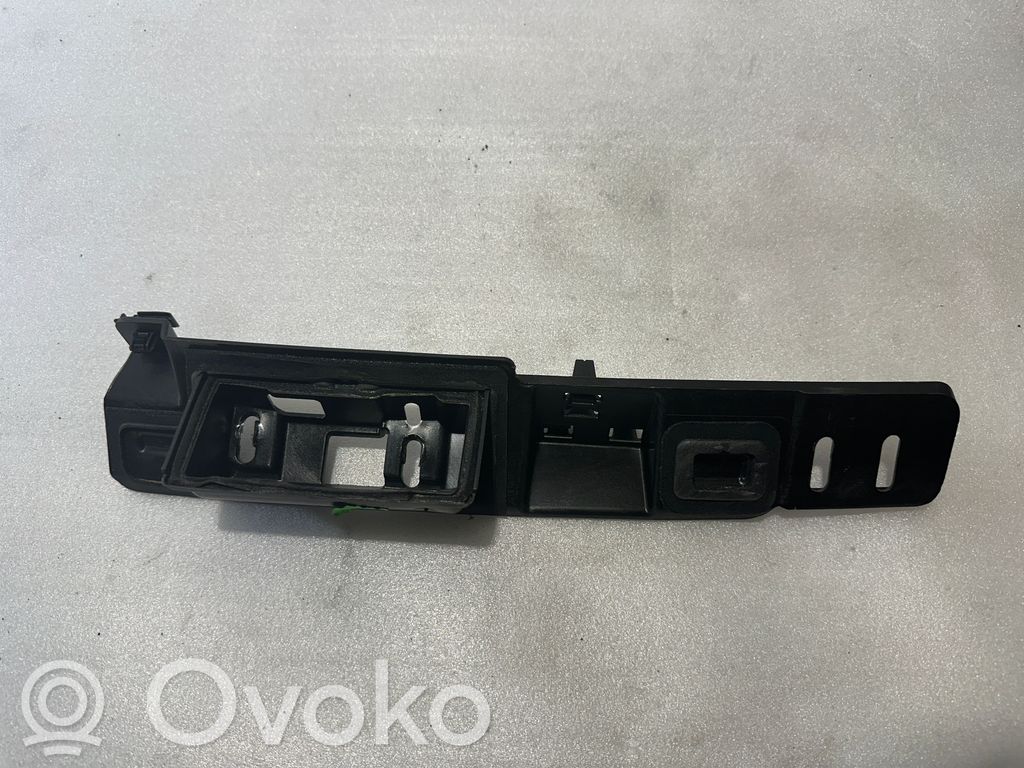 Porsche Cayenne (92A) Rączka / Uchwyt klapy tylnej / bagażnika 