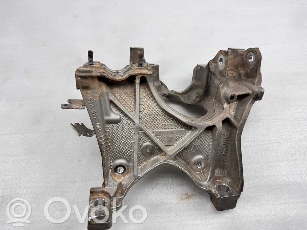 Audi A5 Engine mounting bracket 
