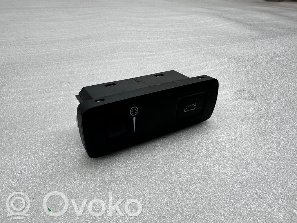 Tailgate opening switch   31443873