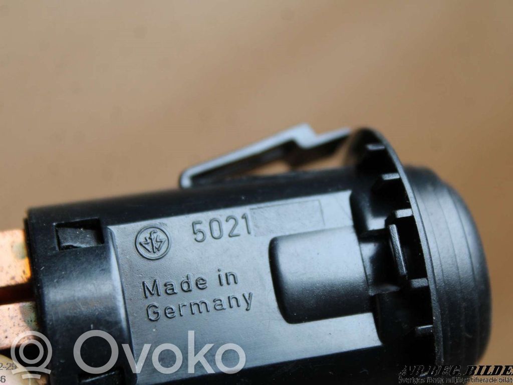 Volvo 440 Hazard light switch 