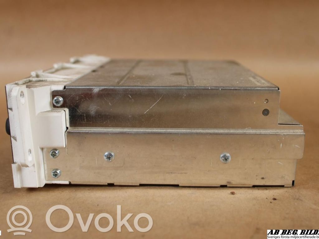 Climate control unit   9137015