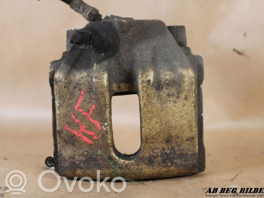 Front brake caliper