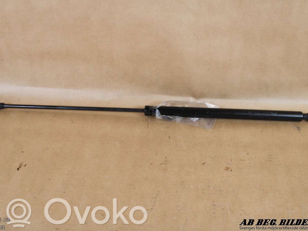 BMW 3 E30 Tailgate strut 