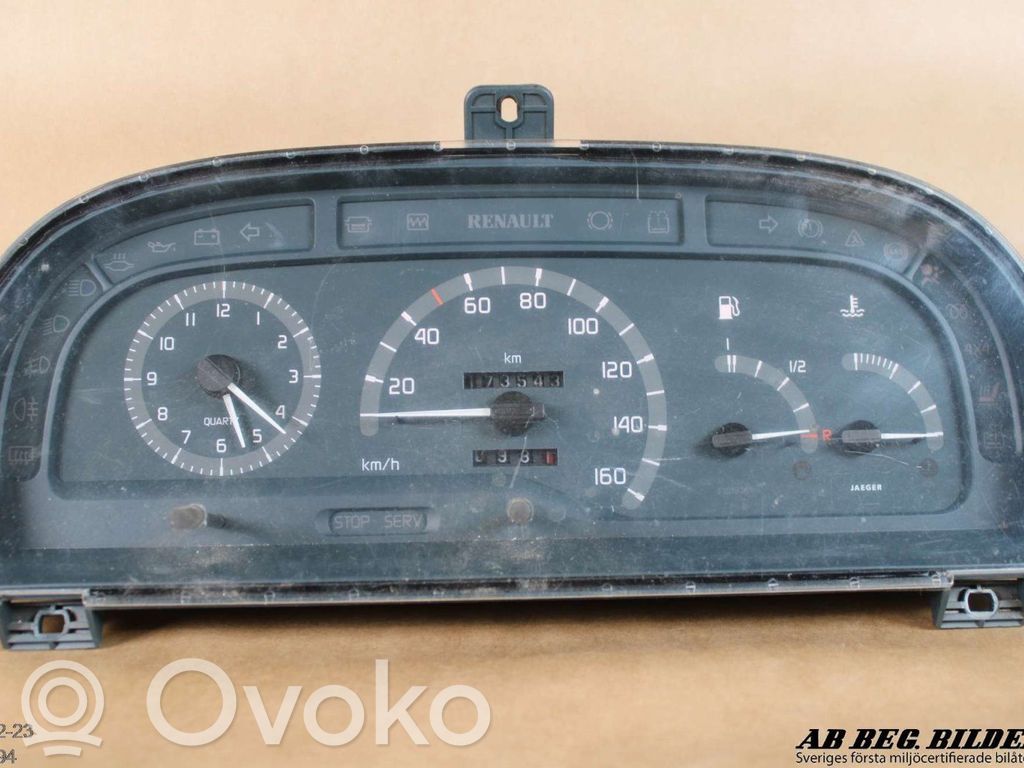 Renault Trafic I Speedometer (instrument cluster) 