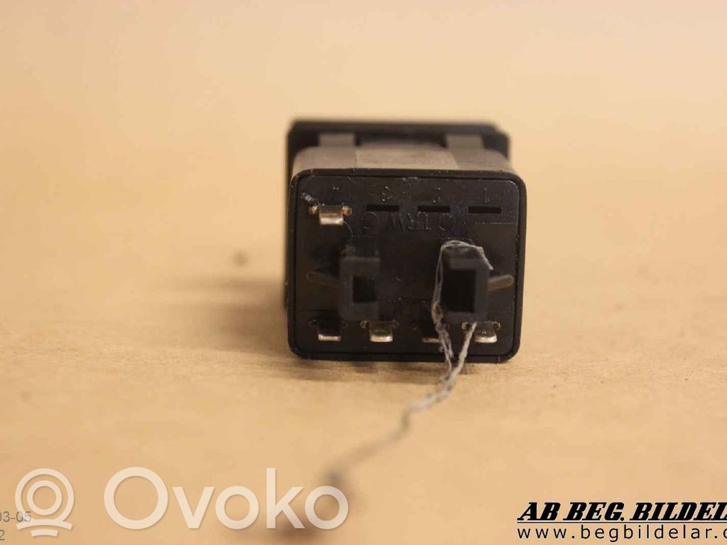 Saab 9000 CS Fog light switch 
