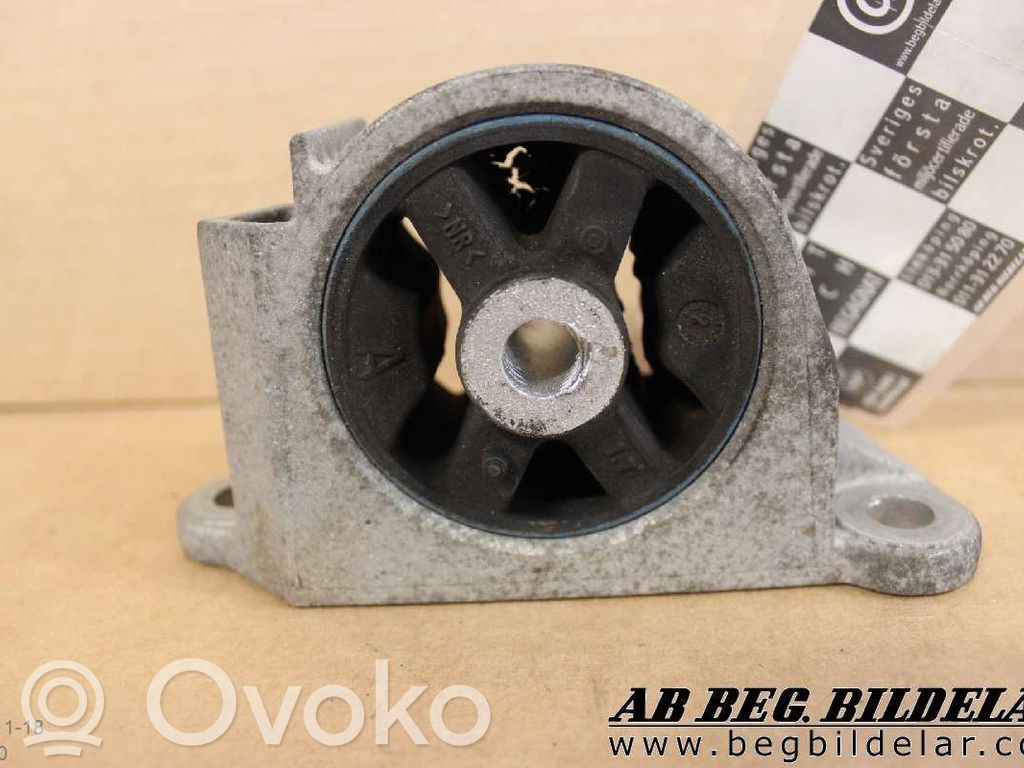 Mini One - Cooper R50 - 53 Engine mounting bracket 
