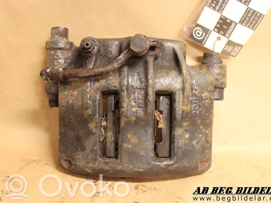 Front brake caliper