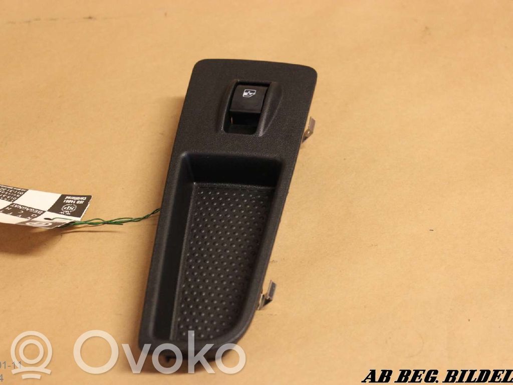 Electric window control switch   7354423260