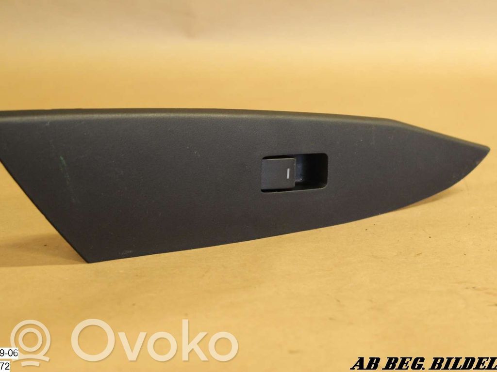 Mazda 3 II Electric window control switch 