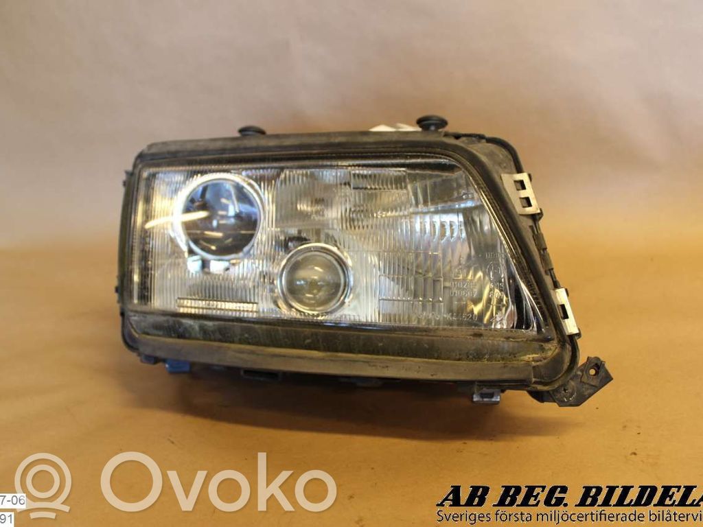 Audi A8 S8 D2 4D Scheinwerfer 