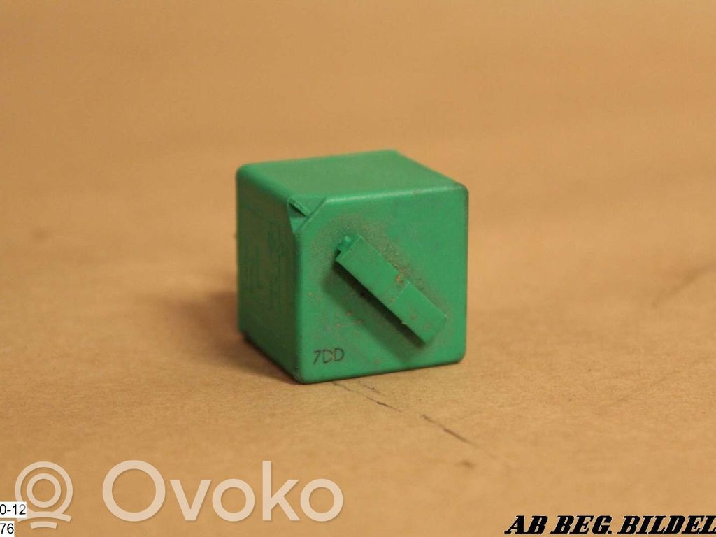Otros relés   93BG14N089C1B