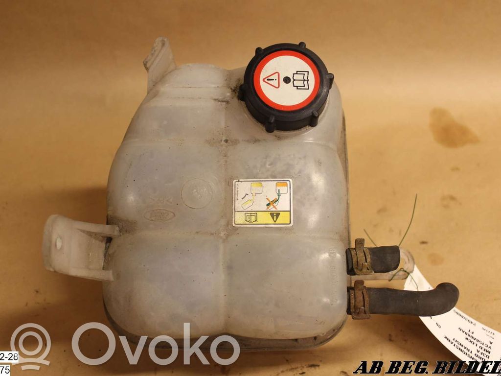 Aušinimo skysčio išsiplėtimo bakelis   YC158A080AD