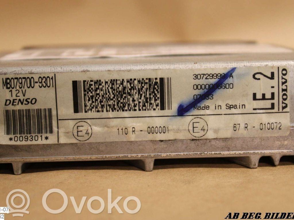 Unité de commande / module d'injection   30729998A,MB0797009301