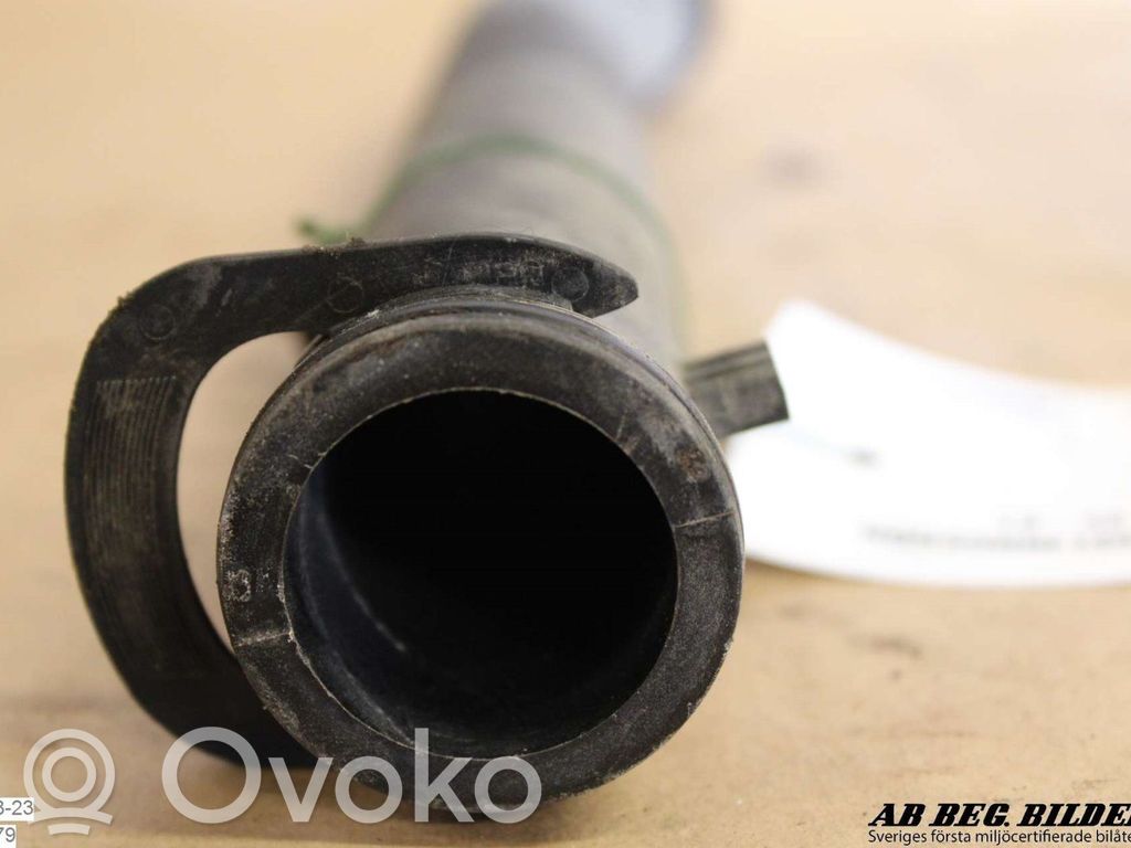 Volkswagen Polo III 6N 6N2 6NF Conductă/furtun lichid de răcire motor 