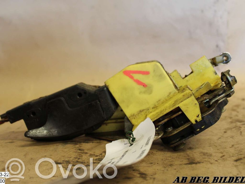 Opel Calibra Zamek drzwi przednich 