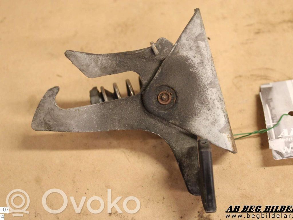 Volvo S80 Engine bonnet/hood lock/latch loop/hook 