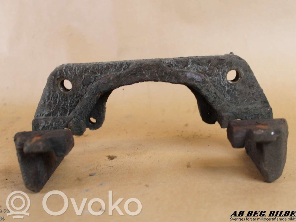 BMW 5 E60 E61 Front Brake Caliper Pad/Carrier 