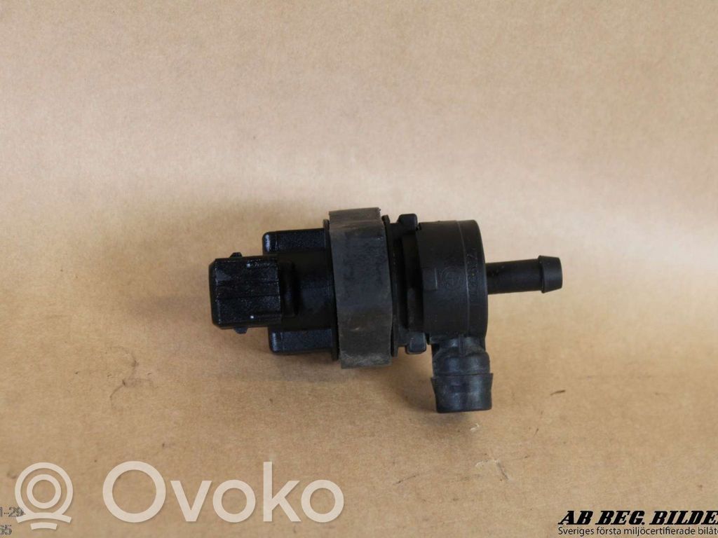 Vacuum valve   1433602
