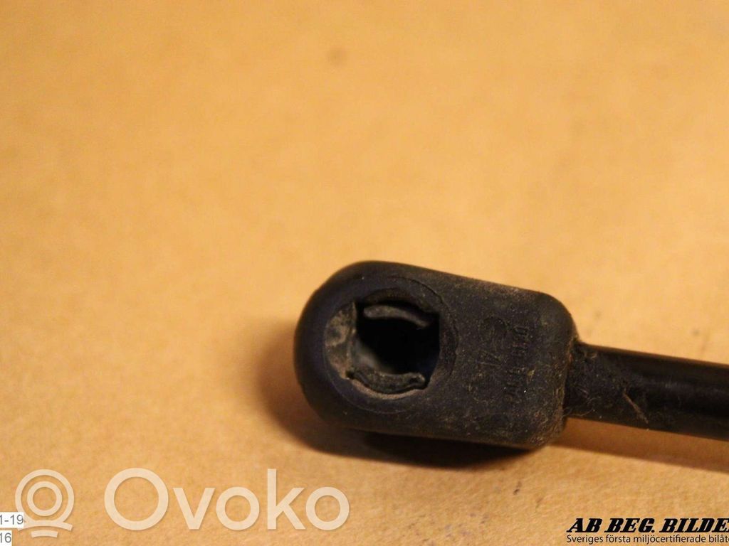 Saab 9-5 Amortizators ar atsperi 