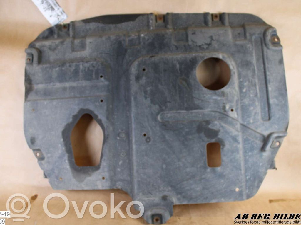 KIA Ceed Front bumper skid plate/under tray 