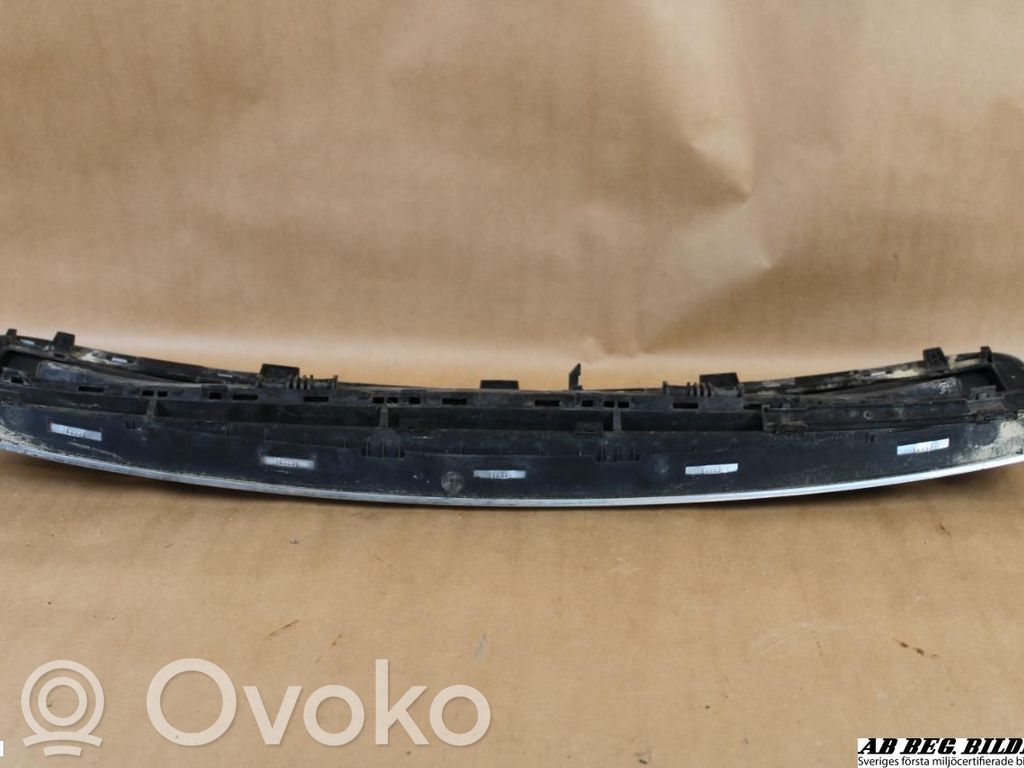 Audi A2 Front bumper upper radiator grill 