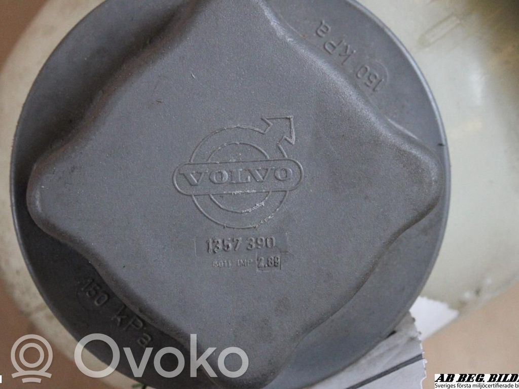 Volvo 740 Aušinimo skysčio išsiplėtimo bakelis 