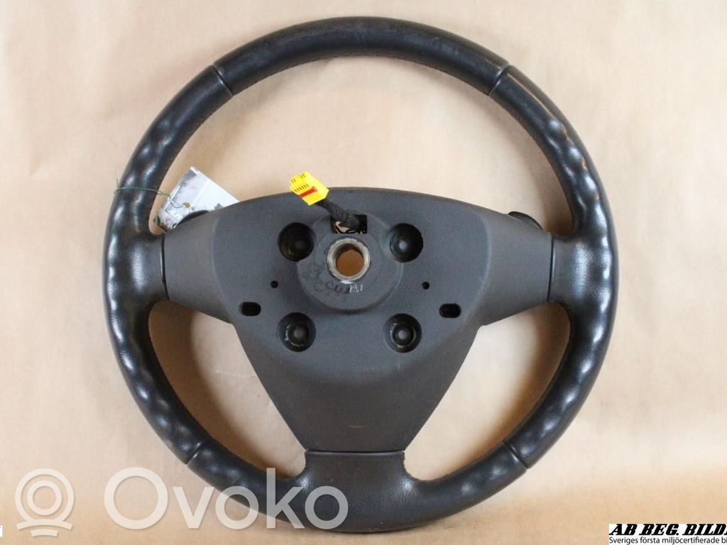 Steering wheel   12774367