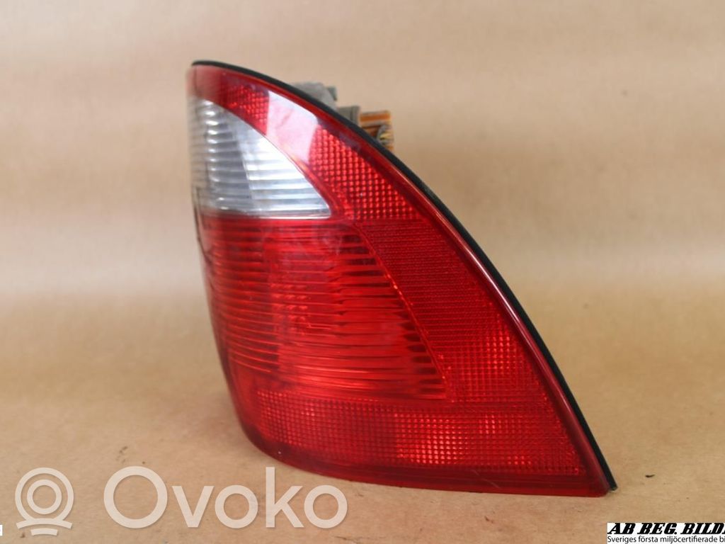 Rear/tail lights   5142260