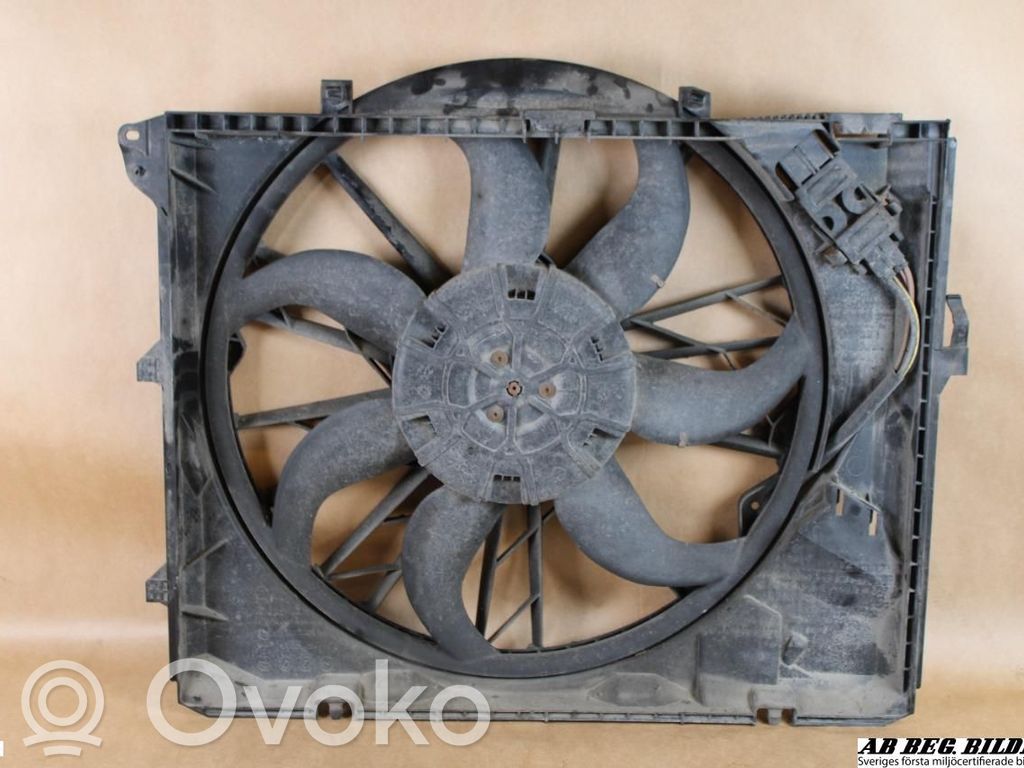 BMW 3 E90 E91 Elektrisks radiatoru ventilators 