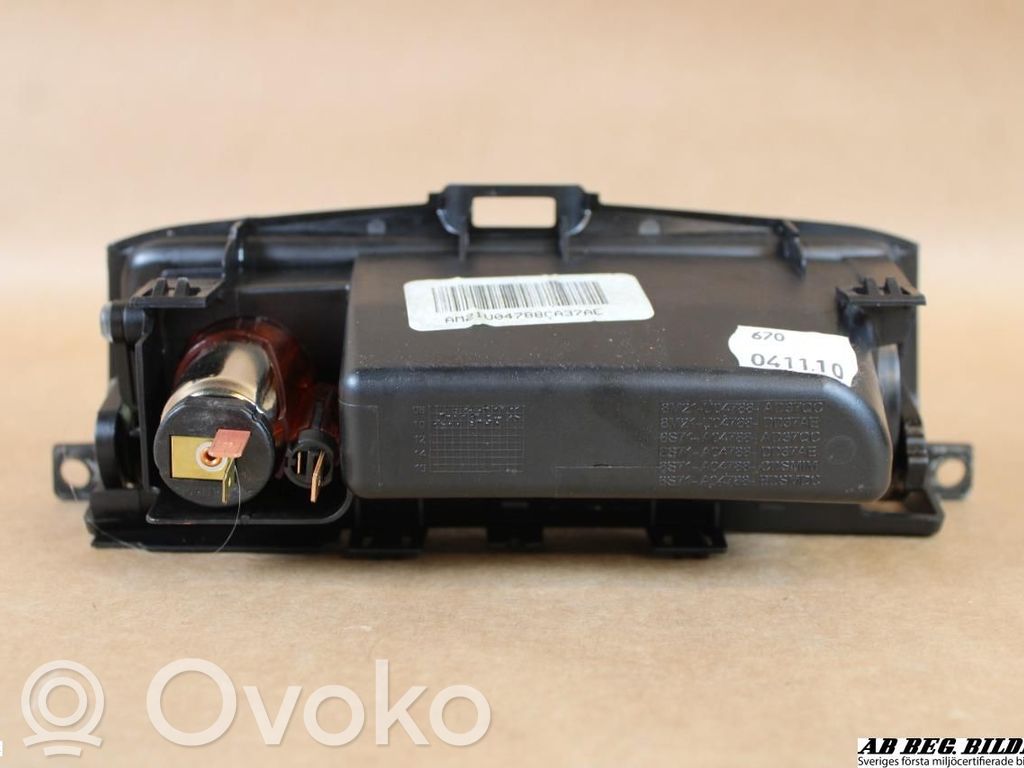 Ford S-MAX Ashtray (front) 