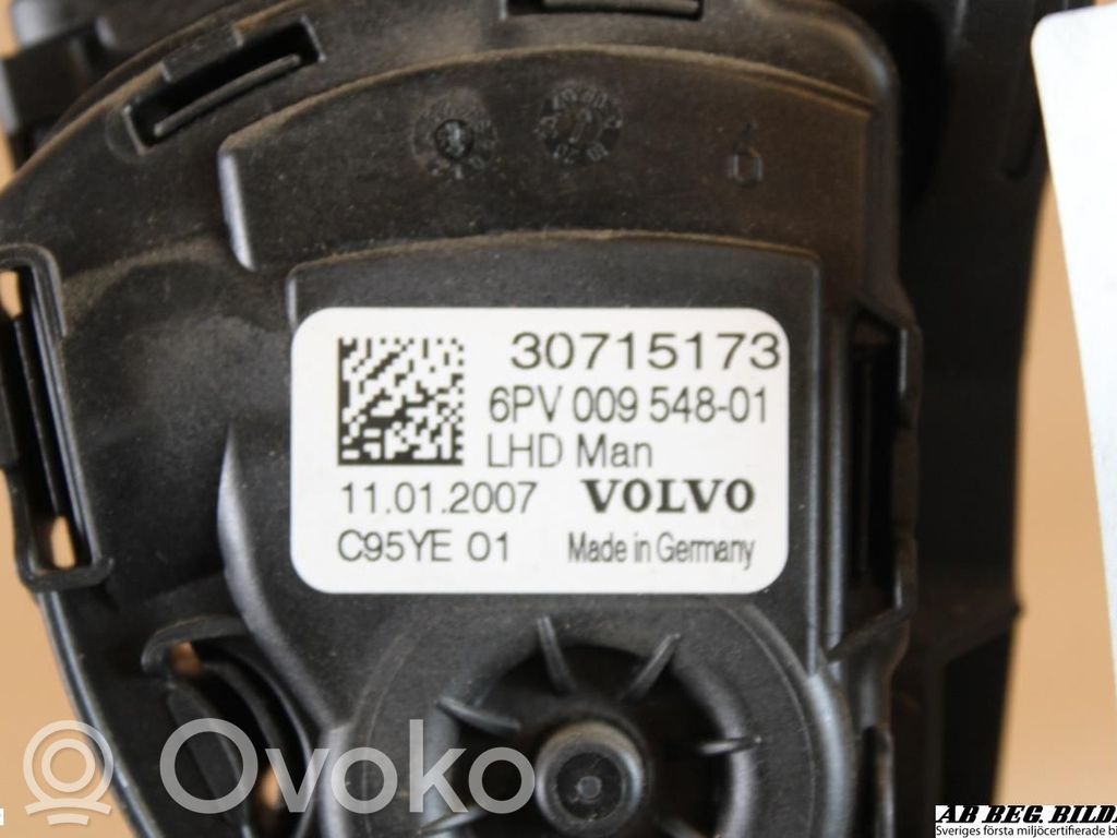 Volvo V70 Kaasupoljin 
