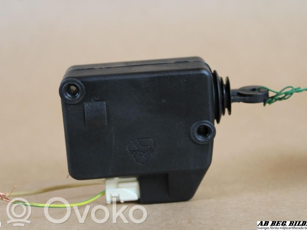 Peugeot 206 Loading door lock 