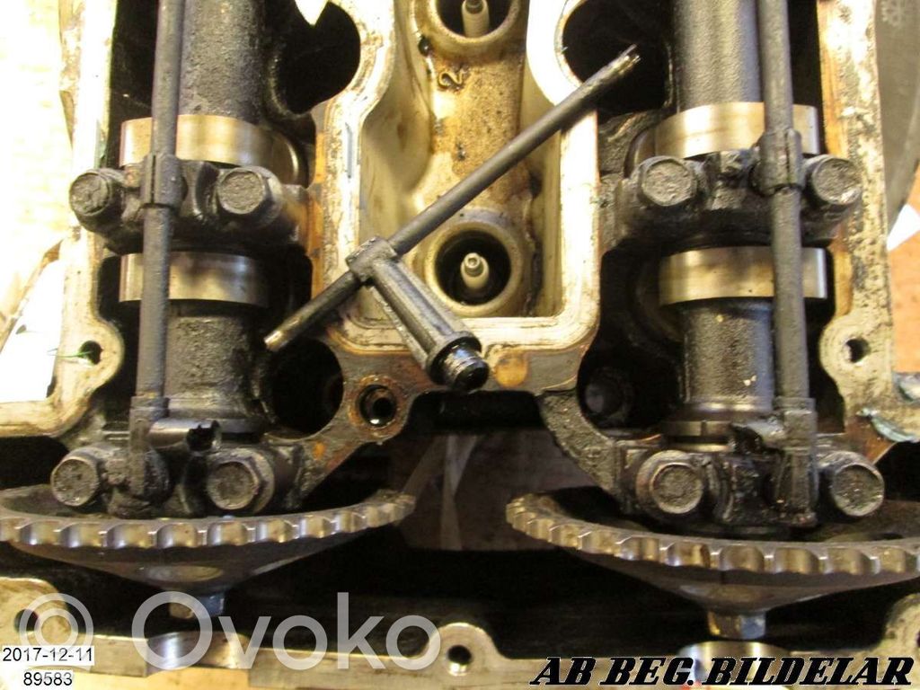 Culata del motor   54945