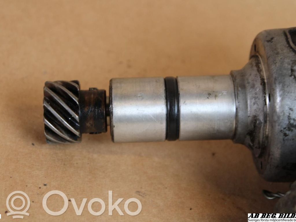 Volvo 240 Spark distributor 