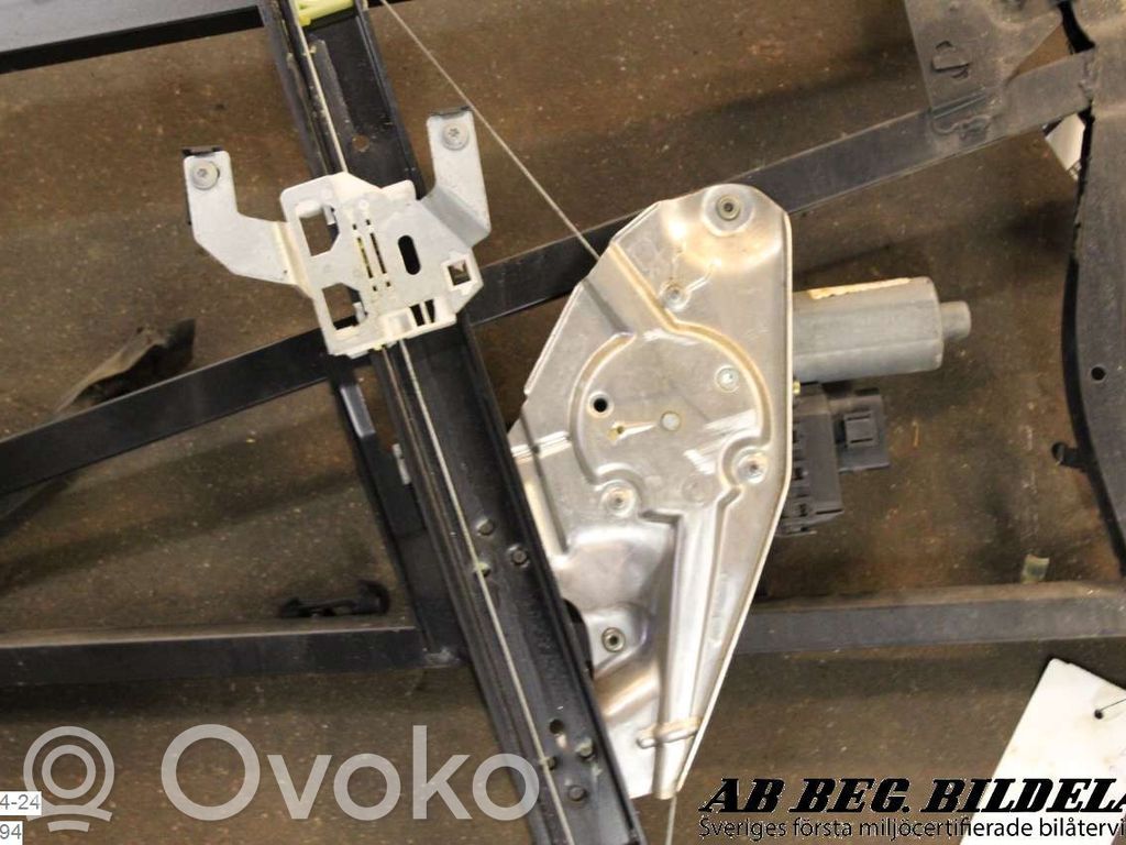 Audi A6 S6 C5 4B Takaoven ikkunan nostin moottorilla 