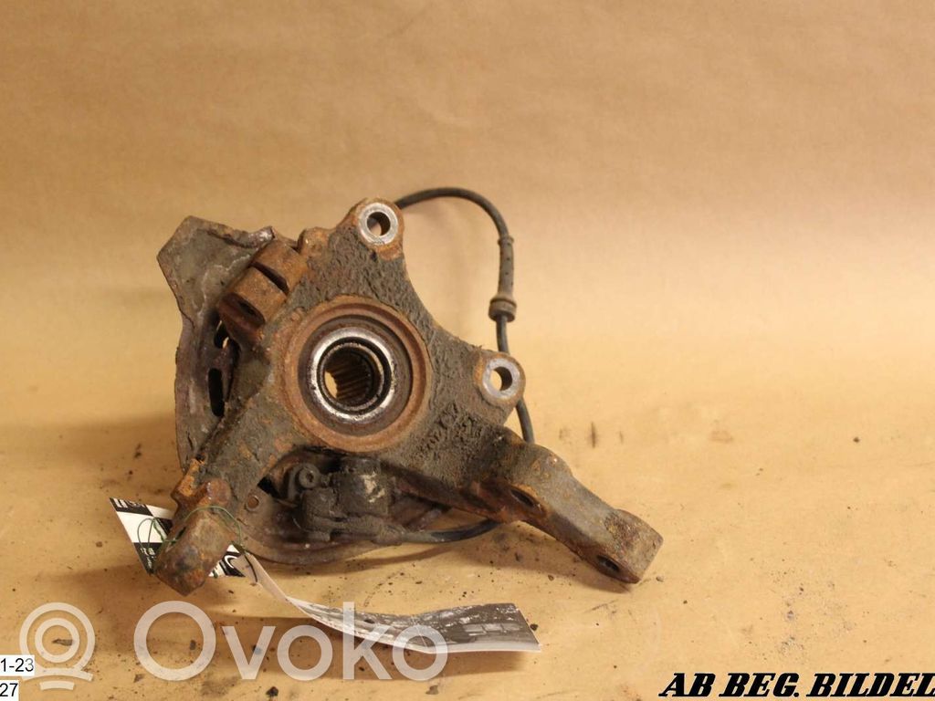 Opel Corsa C Etupyörän navan laakerikokoonpano 