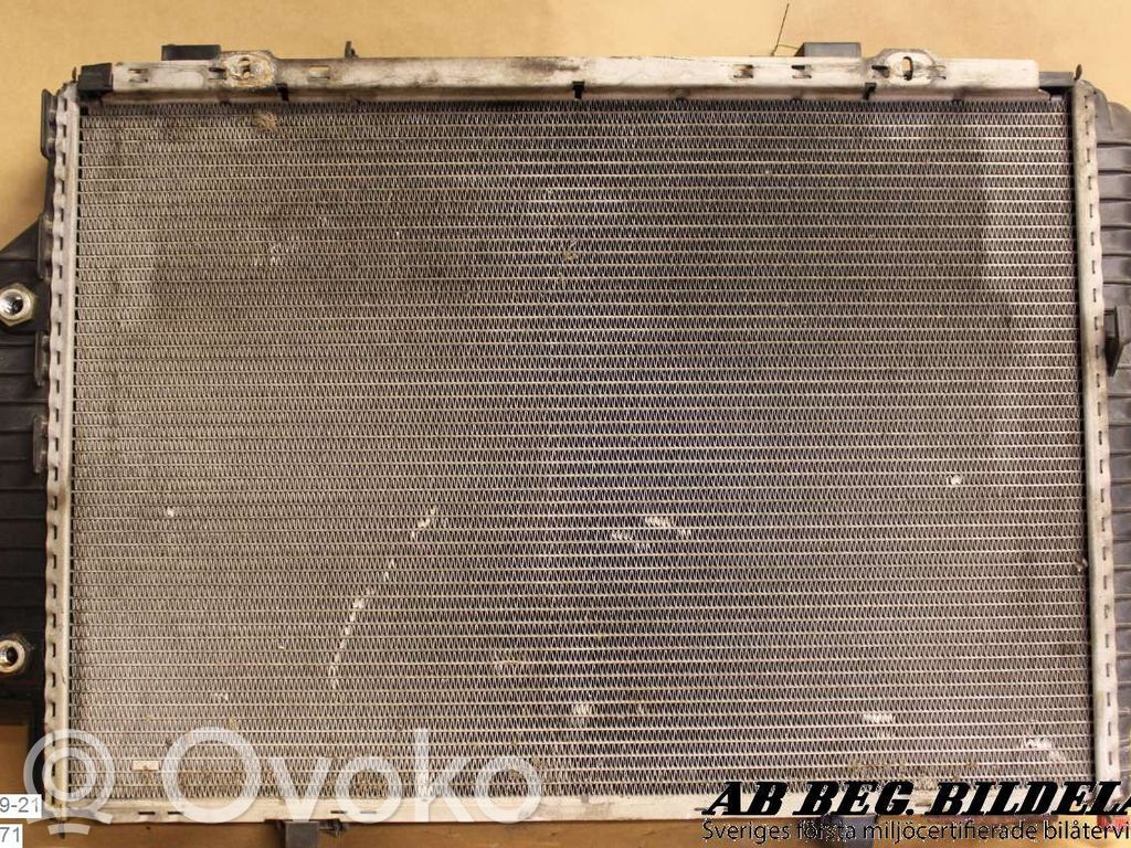 Mercedes-Benz C W202 Radiateur de refroidissement 