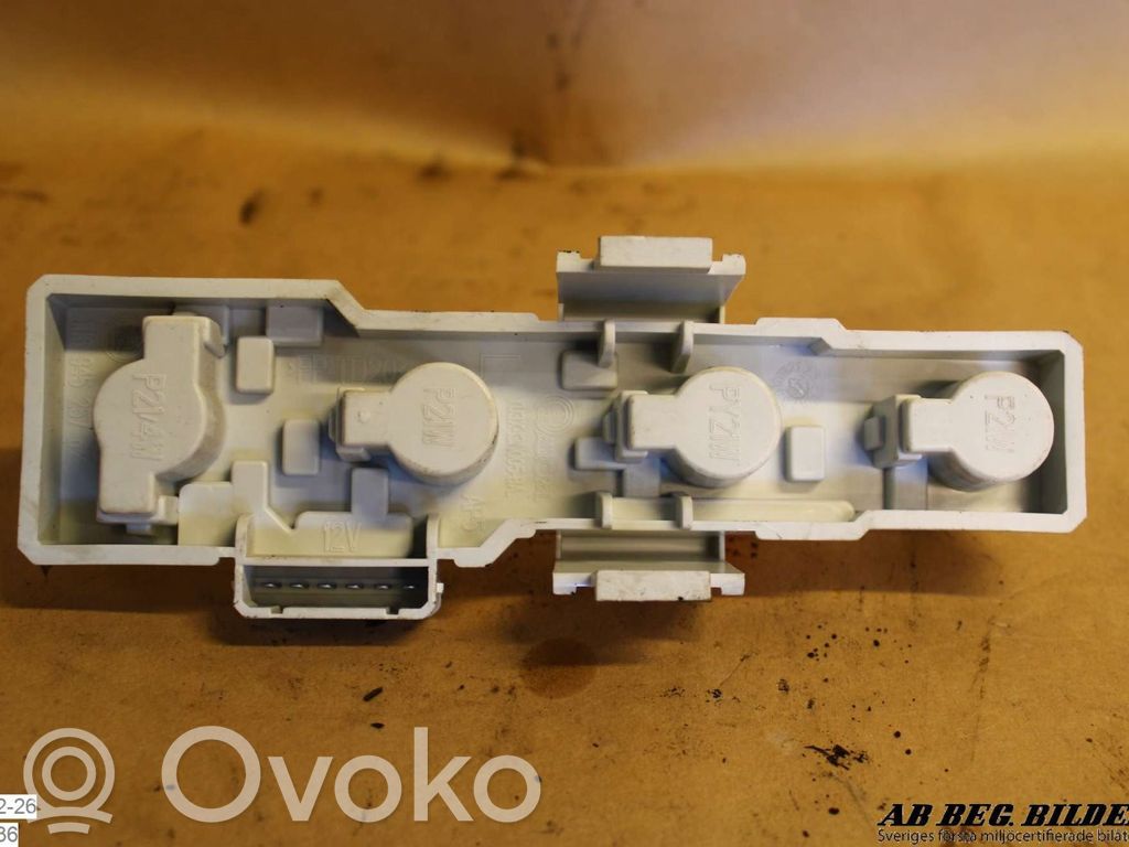 Skoda Octavia Mk1 (1U) Glühbirnenhalter Heckleuchte 