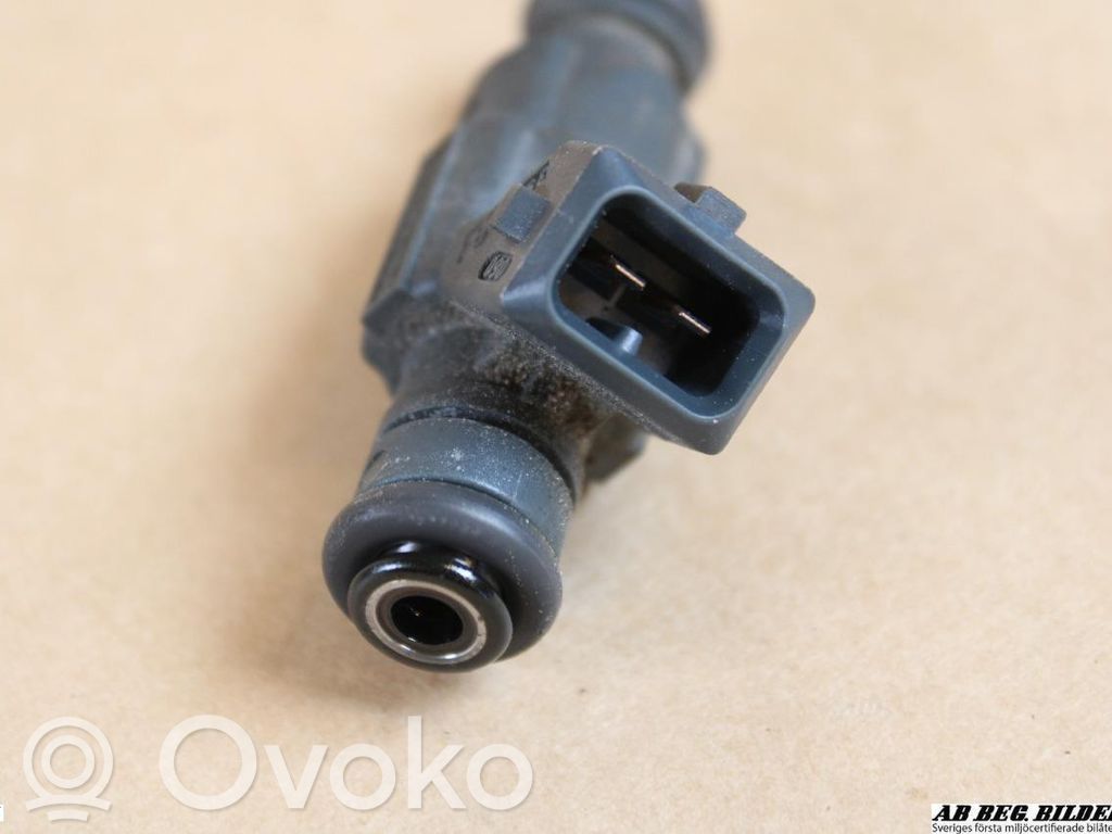 Opel Corsa C Injector combustibil 