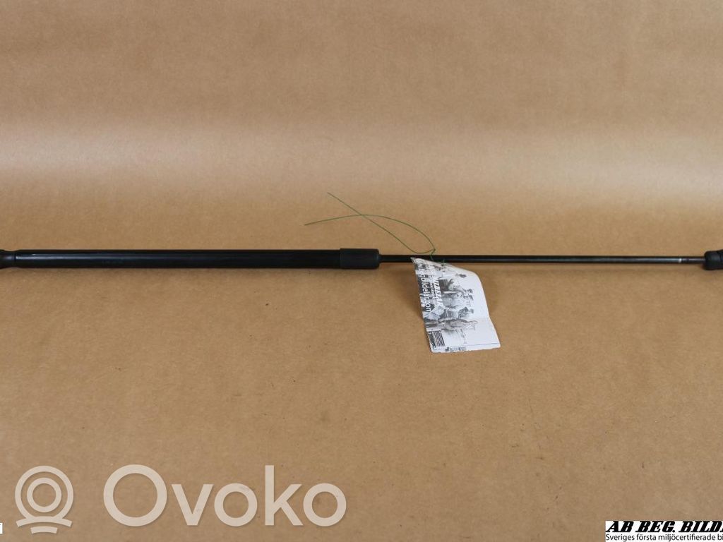 Volkswagen PASSAT B5.5 Amortyzator / Siłownik tylnej klapy bagażnika