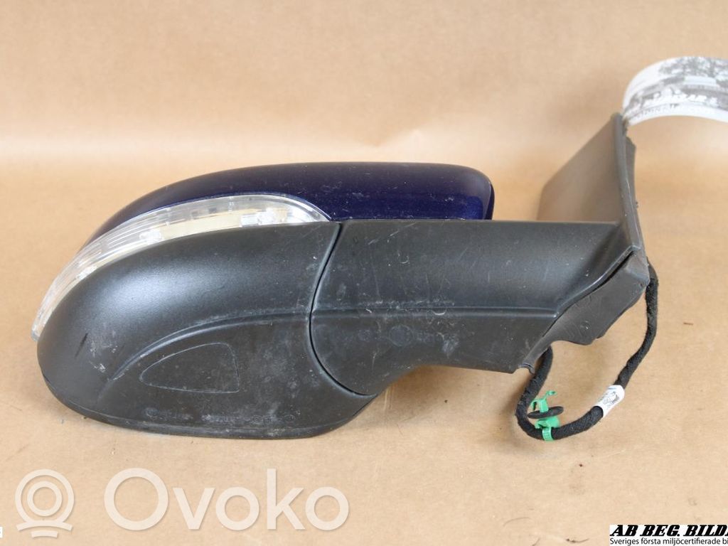 Volkswagen Touran I Front door electric wing mirror