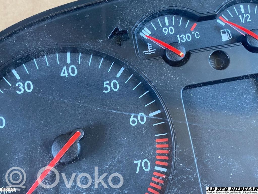 Volkswagen Golf IV Geschwindigkeitsmesser Cockpit
