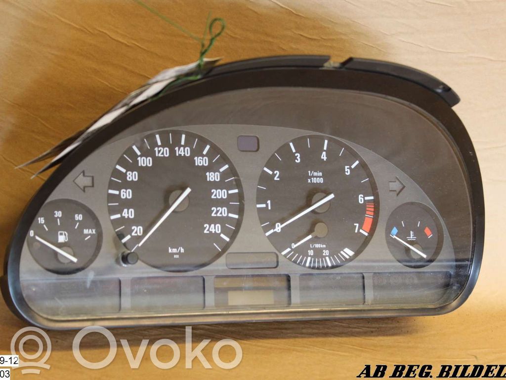 BMW 5 E39 Speedometer (instrument cluster) 