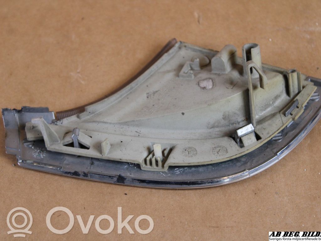 Saab 9-5 Untere Verkleidung Scheinwerfer 