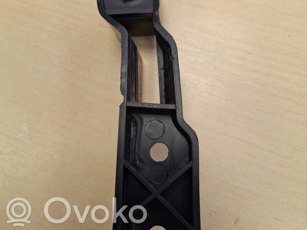 Front bumper mounting bracket   4F0807772