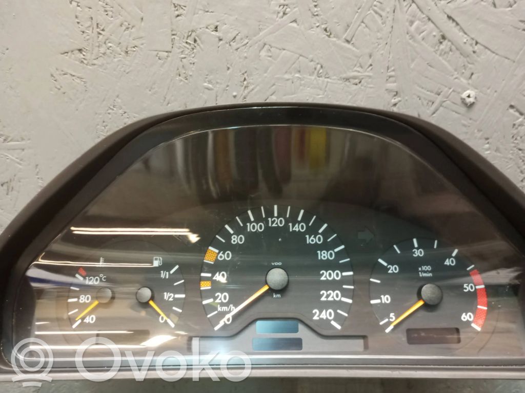 Mercedes-Benz E W210 Speedometer (instrument cluster) 